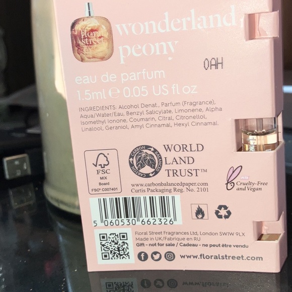 Floral Street - Picture 2 of 4